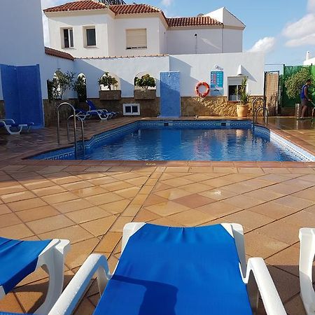 Hostal Manolo Garrucha Buitenkant foto