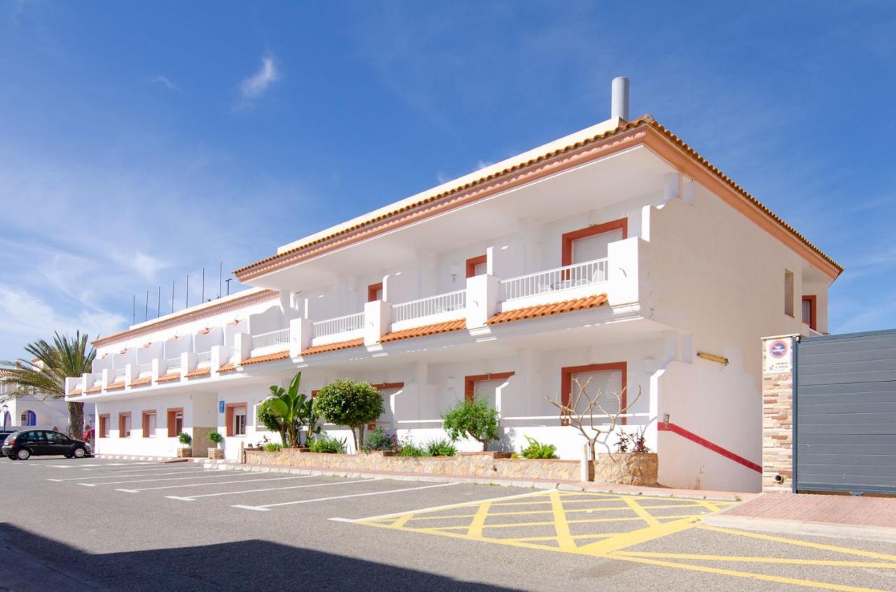 Hostal Manolo Garrucha Buitenkant foto