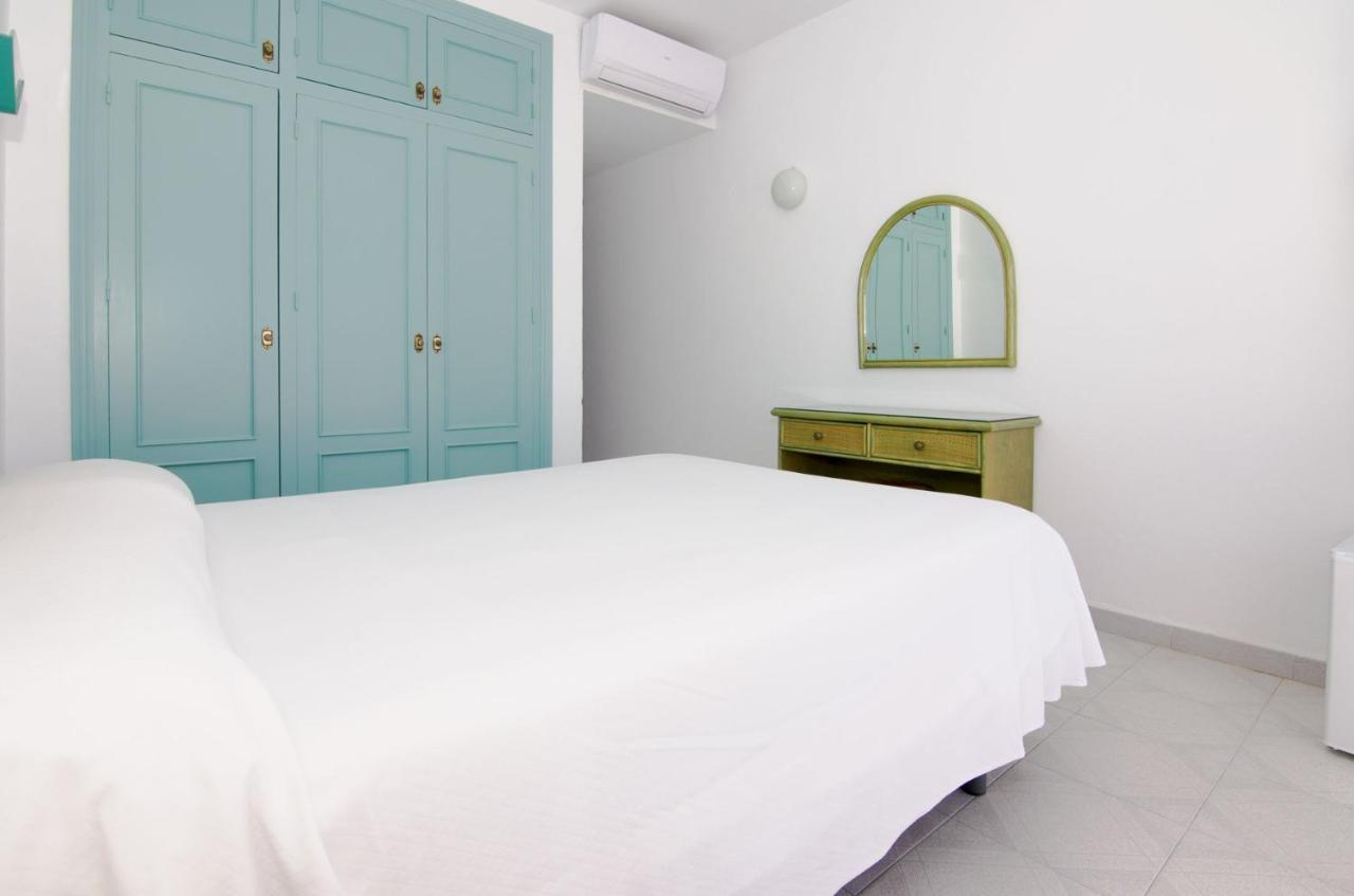 Hostal Manolo Garrucha Buitenkant foto