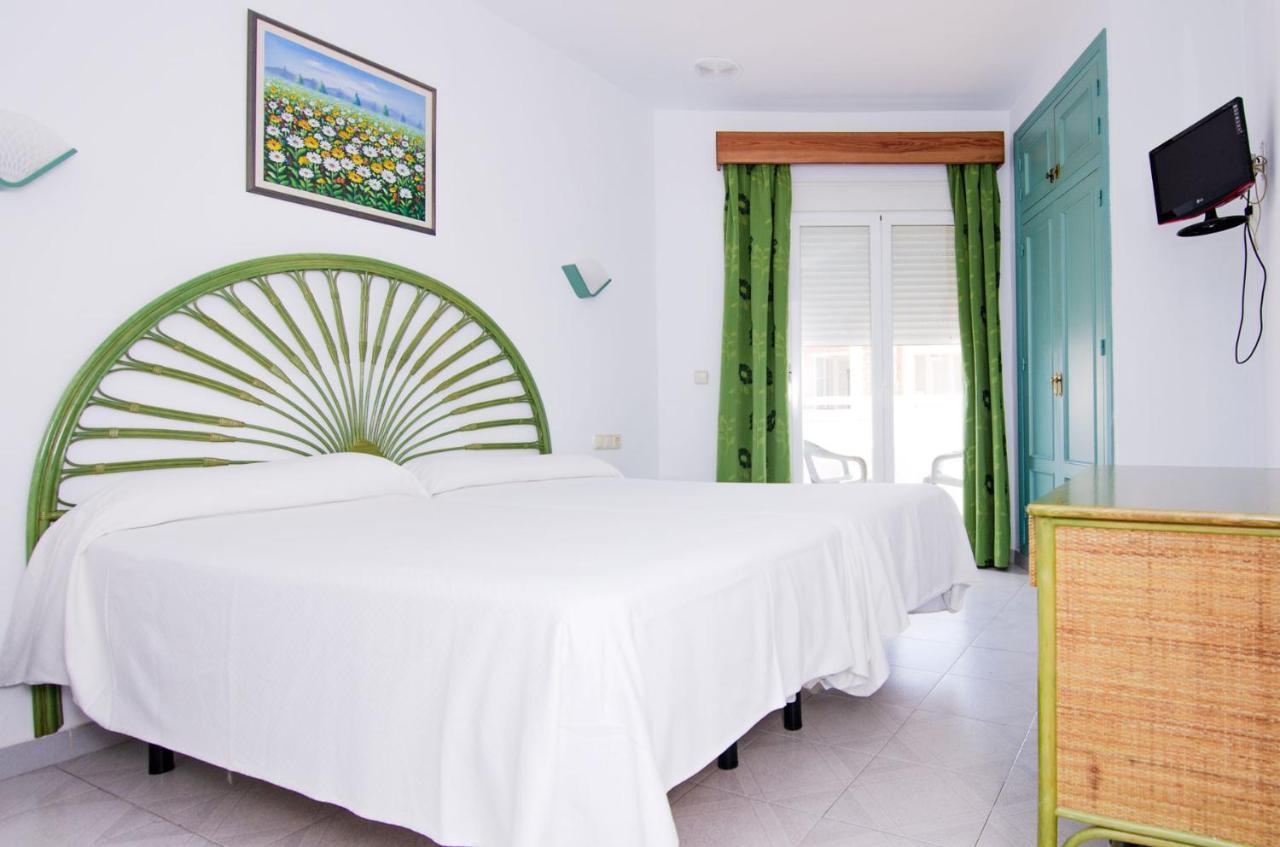 Hostal Manolo Garrucha Buitenkant foto