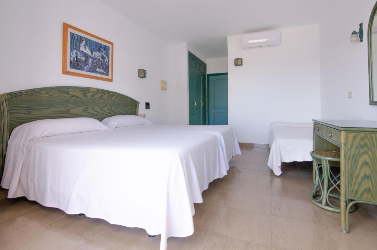 Hostal Manolo Garrucha Buitenkant foto
