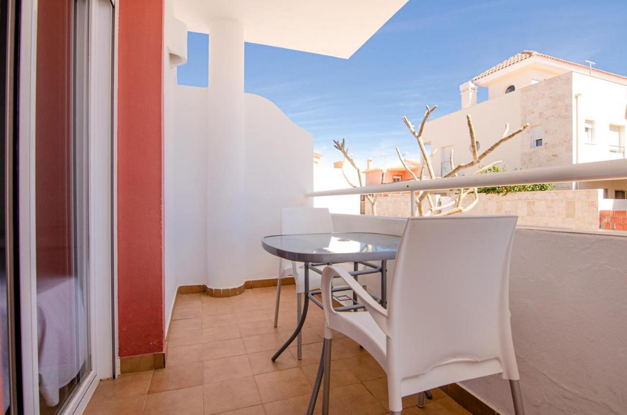 Hostal Manolo Garrucha Buitenkant foto