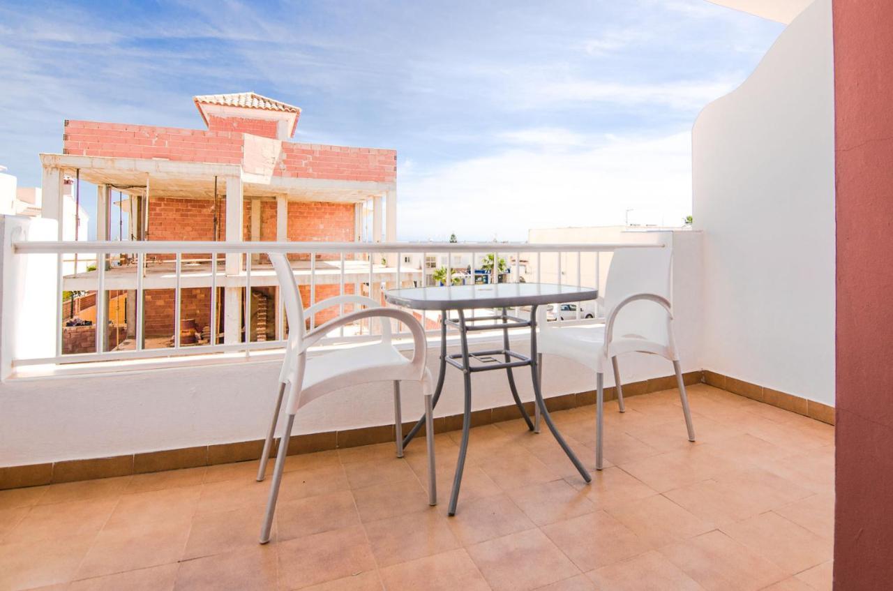 Hostal Manolo Garrucha Buitenkant foto