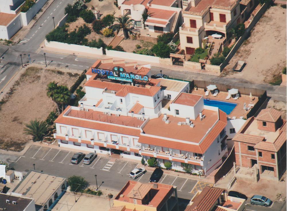 Hostal Manolo Garrucha Buitenkant foto