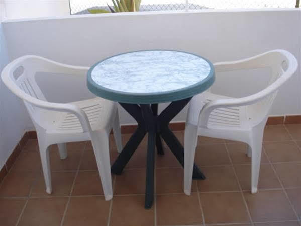 Hostal Manolo Garrucha Buitenkant foto